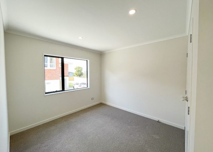  at 2C Crystal Avenue, Glendene, Waitakere City, Auckland