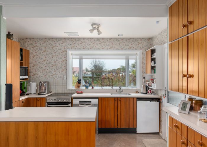  at 6 Haslett Place, Upper Riccarton, Christchurch City, Canterbury