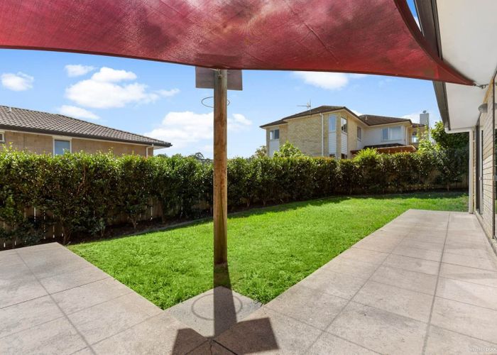  at 3 Ohau Court, Fairview Heights, North Shore City, Auckland