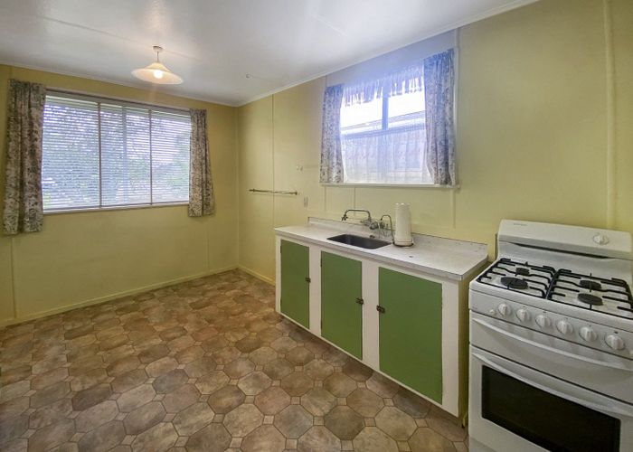  at 21 Dampier Avenue, Awapuni, Palmerston North