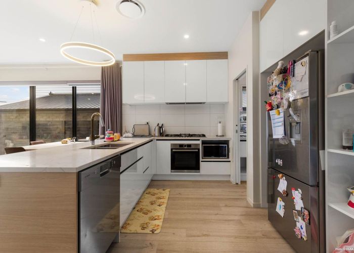  at 33B Westgate Drive, Westgate, Waitakere City, Auckland