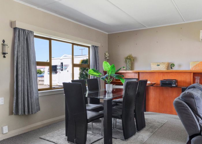  at 6 Charles Street, Riverdale, Gisborne, Gisborne