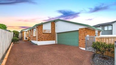  at 142A Hutchinson Avenue, New Lynn, Auckland