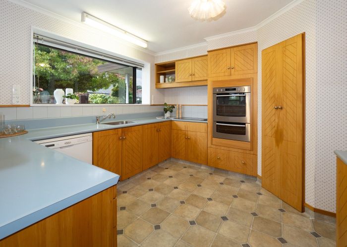  at 8 Burton Place, Allenton, Ashburton
