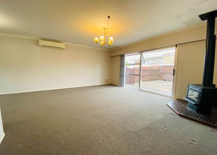  at 4 Lakeside Drive, Pahurehure, Papakura