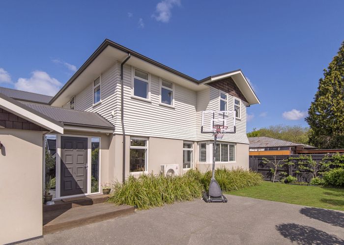 For rent 186 Clyde Road, Fendalton, Christchurch City, Canterbury
