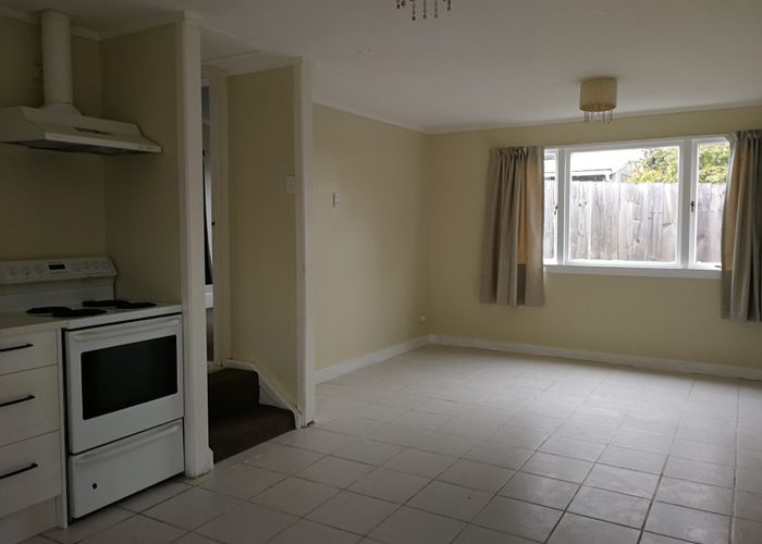  at 162 Rathgar Road, Henderson, Auckland