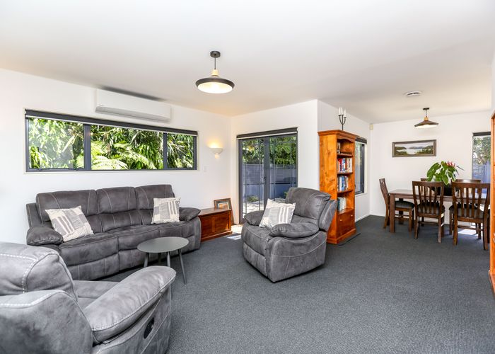  at 3 Park View, Ferndale, New Plymouth
