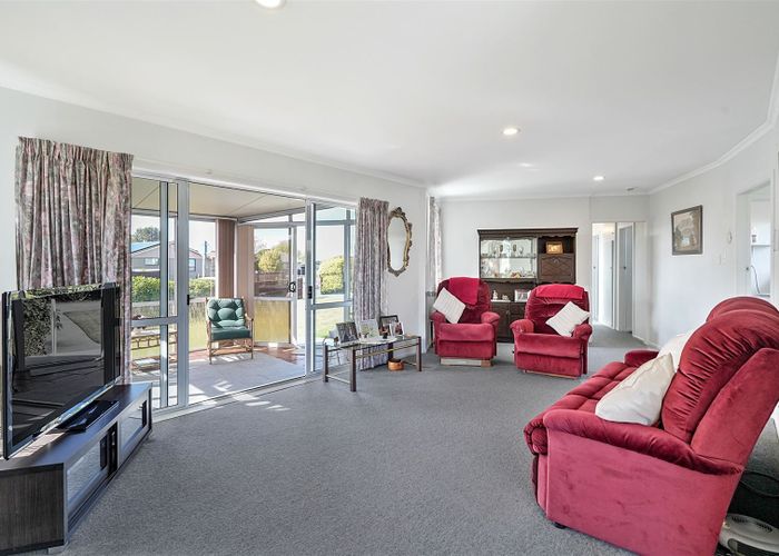  at 2 Whelan Place, Hei Hei, Christchurch