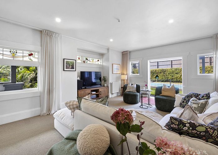  at 8 Dorset Avenue, Westown, New Plymouth, Taranaki