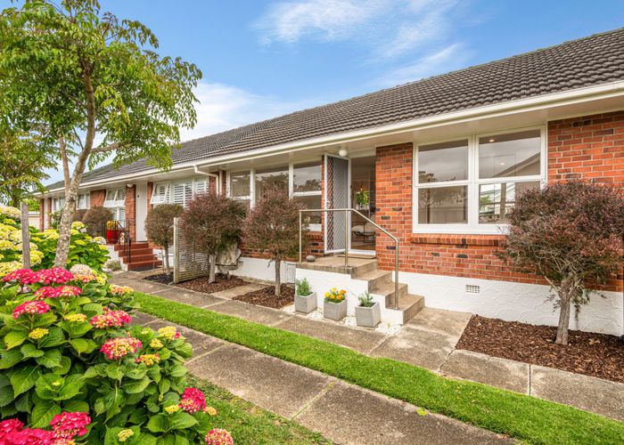  at 3/17 Saltburn Road, Milford, Auckland