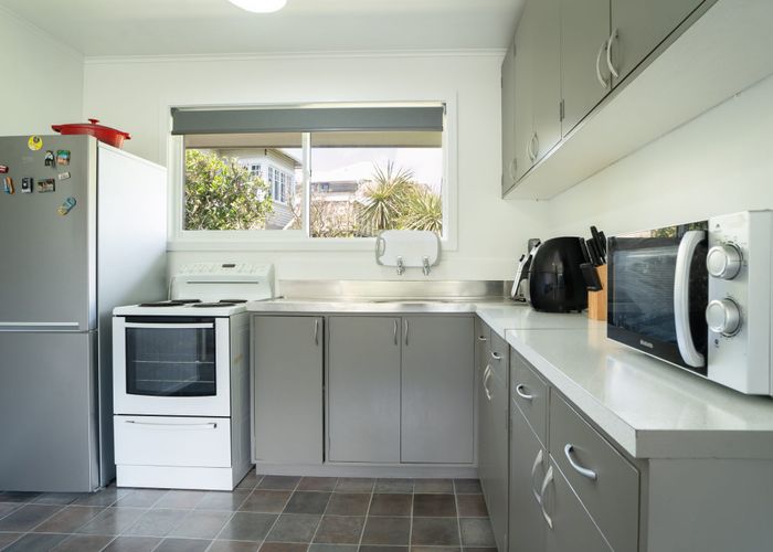  at 1/16 John Street, Titahi Bay, Porirua