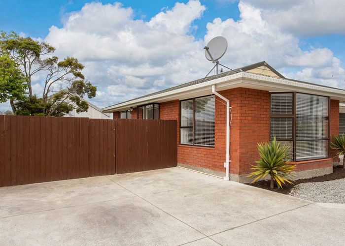  at 1/39 Solomon Avenue, Redwood, Christchurch