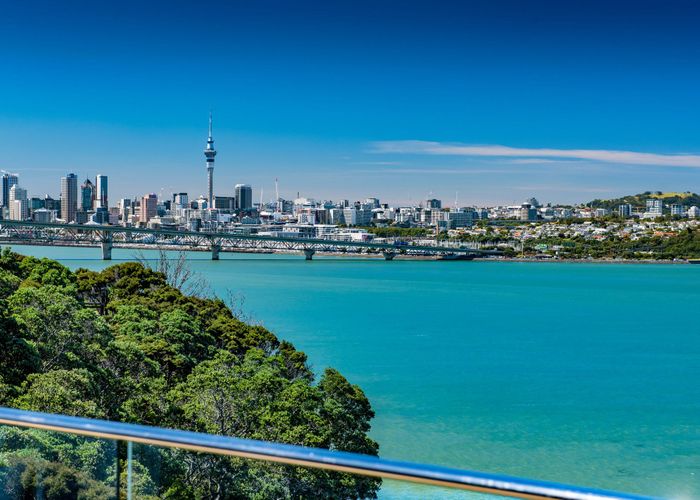  at 2/26 Tizard Road, Birkenhead, Auckland