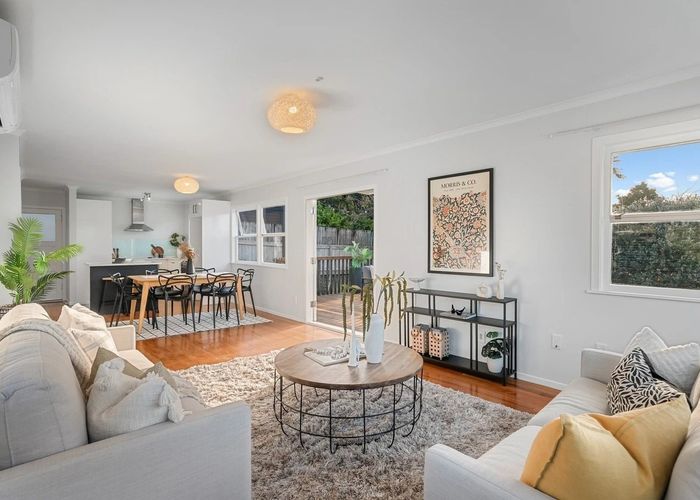  at 8 Beswick Place, Birkdale, North Shore City, Auckland