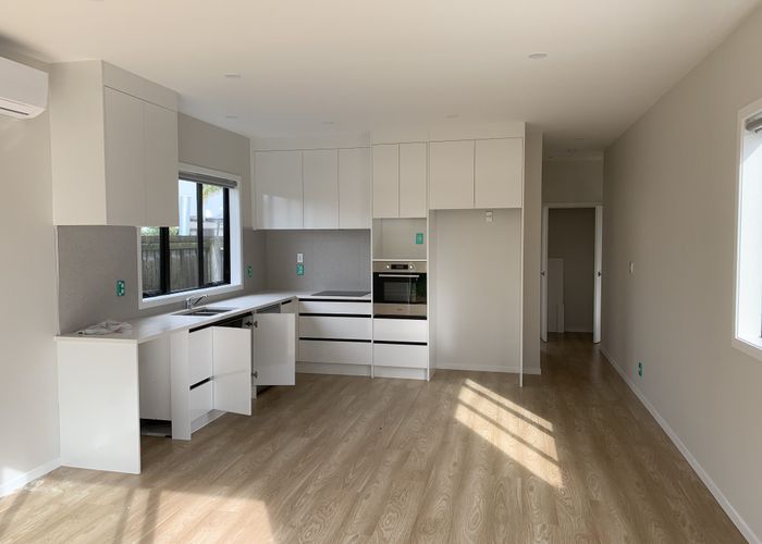  at 5B Tawa Road, Te Atatu Peninsula, Waitakere City, Auckland