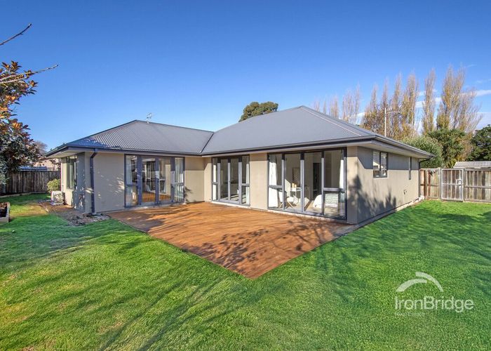 at 4 East Ellington Drive, Mairehau, Christchurch City, Canterbury