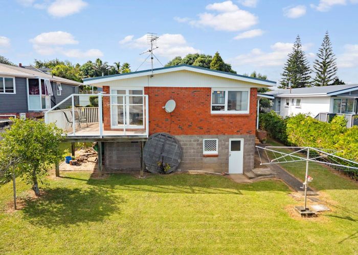  at 19 Carole Crescent, Pakuranga, Manukau City, Auckland