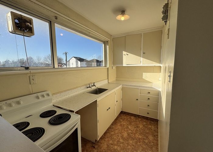  at 4/30 Gambia Street, Papanui, Christchurch City, Canterbury