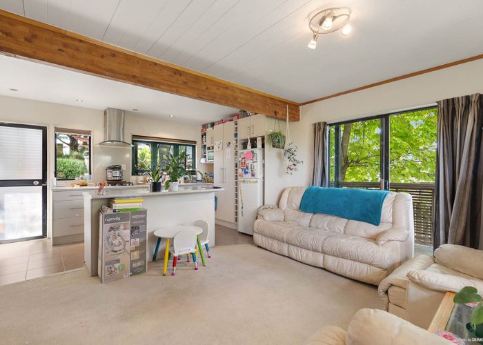  at 33 Elizabeth Drive, West Harbour, Auckland