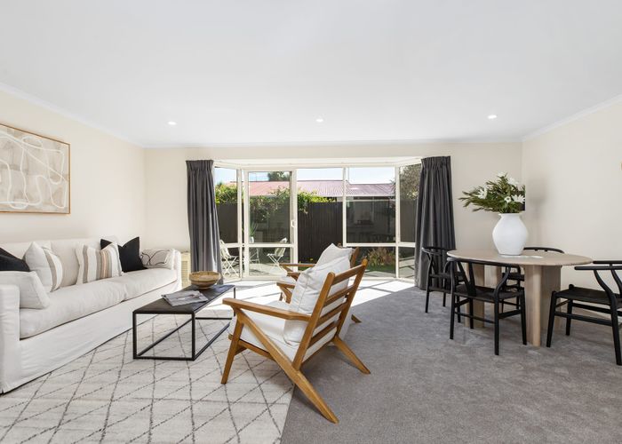  at 1/74 Racecourse Road, Sockburn, Christchurch