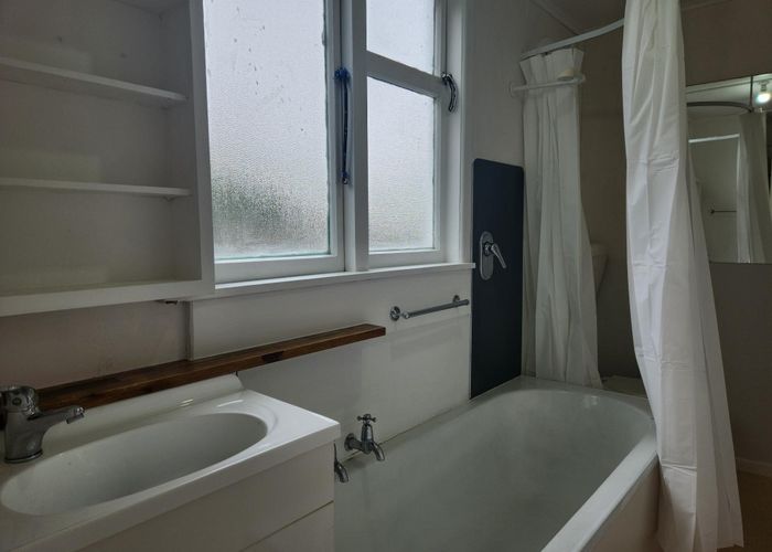  at 1/44 Ngarimu Street, Avonside, Christchurch City, Canterbury