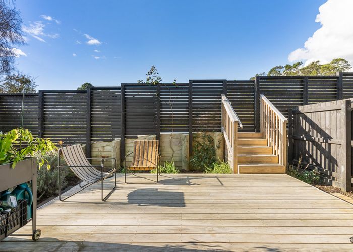  at 33 Meg Lane, Glen Eden, Waitakere City, Auckland
