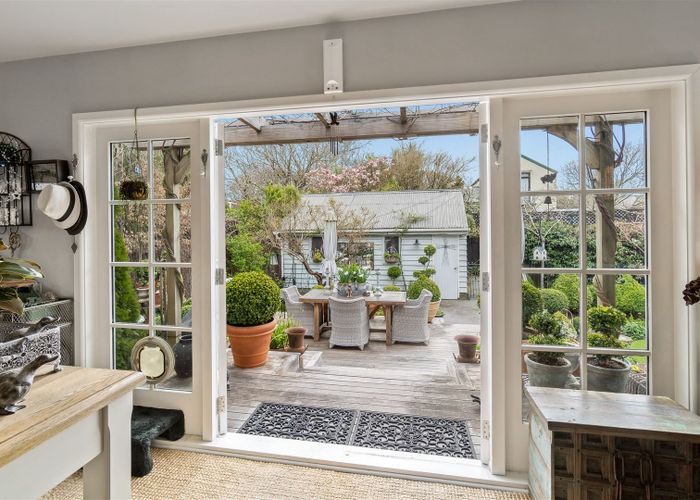 Free property data for 241 Ashgrove Terrace, Somerfield, Christchurch