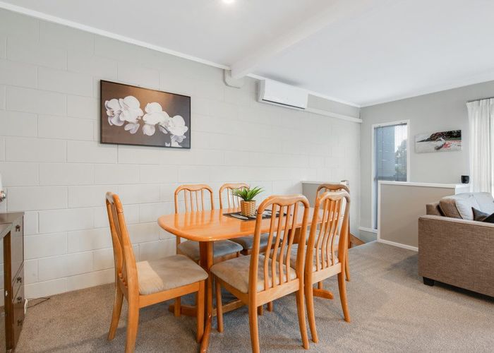  at 1/25 Orion Place, Hillcrest, Auckland