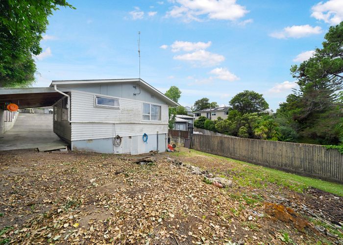  at 107 Captain Scott Road, Glen Eden, Auckland