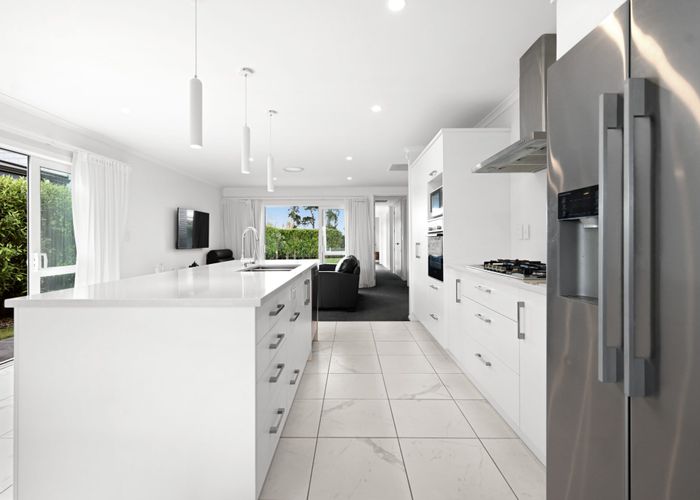  at 518 Webb Drive, Chartwell, Hamilton
