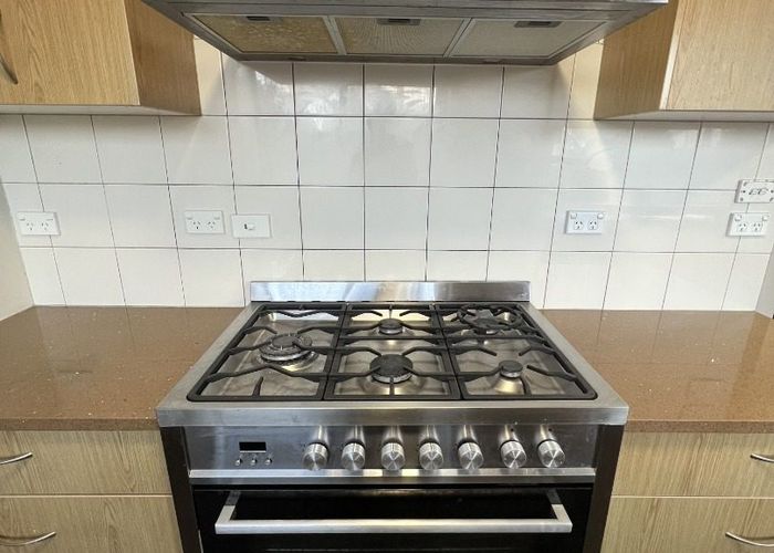  at 58 Sunnyside Rd, Sunnyvale, Waitakere City, Auckland
