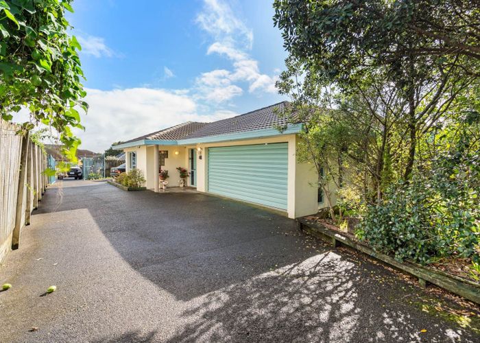 at 11 Mt Blanc Place, Northpark, Manukau City, Auckland