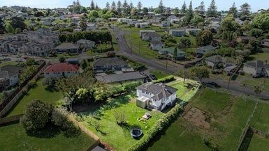  at 57 Leybourne Circle, Glen Innes, Auckland