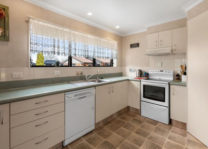  at 13A Kowhai Terrace, Saint Martins, Christchurch