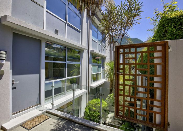  at 4/60 Hallenstein Street, Town Centre, Queenstown-Lakes, Otago