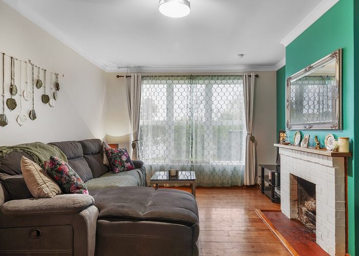  at 12 Le Quesne Place, Fairfield, Hamilton, Waikato