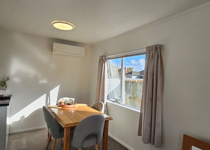  at 2/289 Naenae Road, Naenae, Lower Hutt