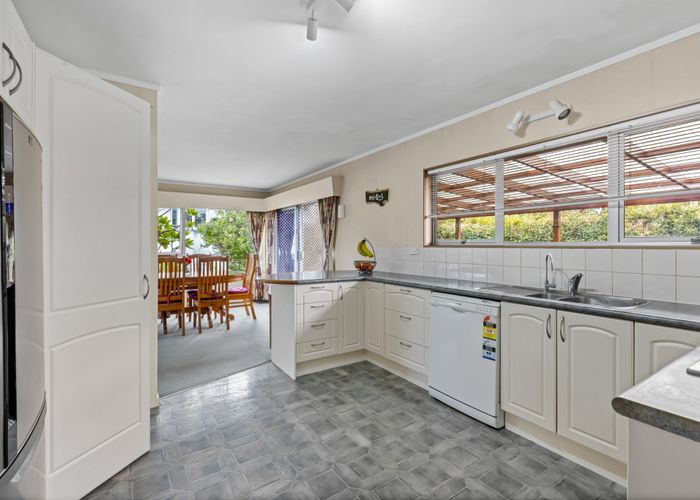  at 23 Coromandel Crescent, Mairangi Bay, Auckland