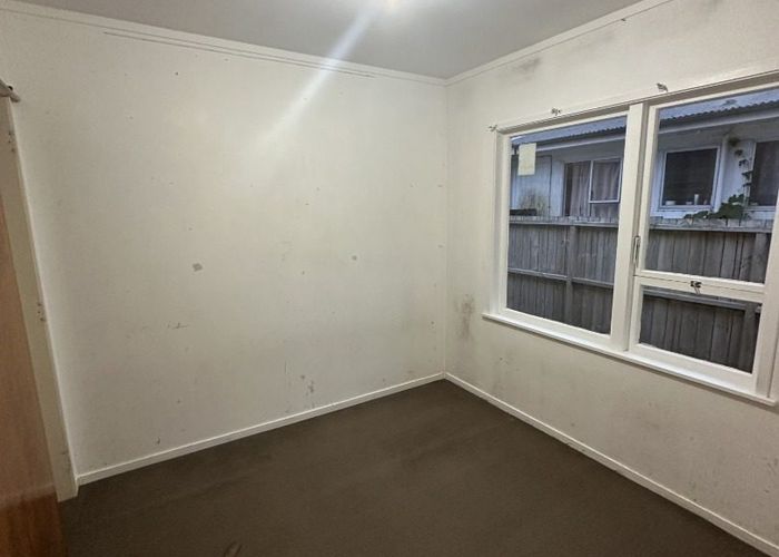  at 4/39 Miro Street, New Lynn, Waitakere City, Auckland