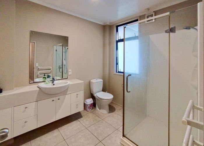  at 1/128 Bucklands Beach Road, Bucklands Beach, Manukau City, Auckland