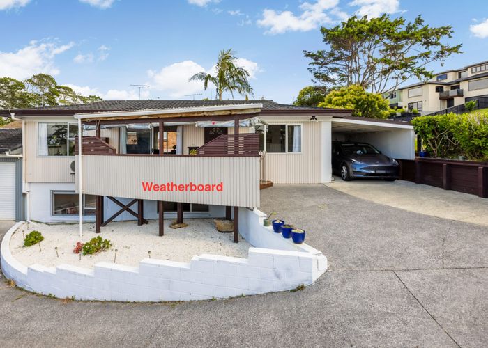  at 32A Bel Air Drive, Hillsborough, Auckland