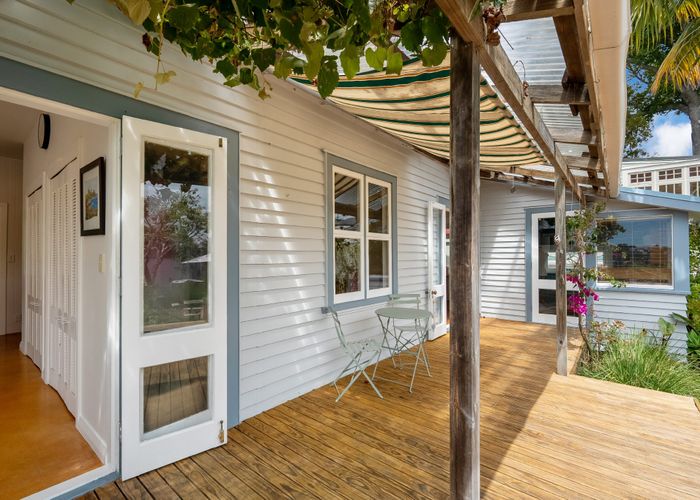  at 12 Glade Lane, Birkenhead, North Shore City, Auckland