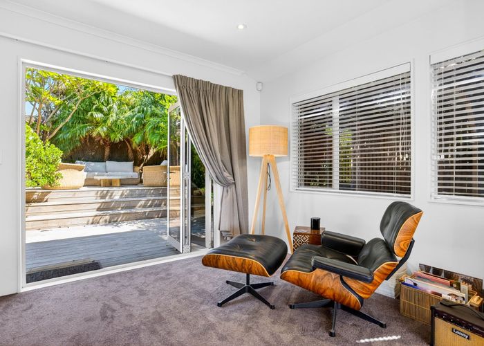  at 8A Tipau Street, Torbay, North Shore City, Auckland