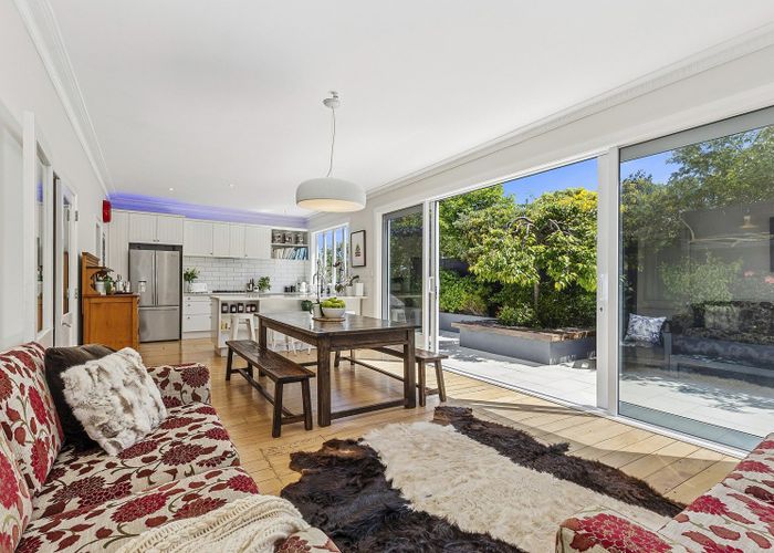  at 8 Plymouth Street, Karori, Wellington, Wellington