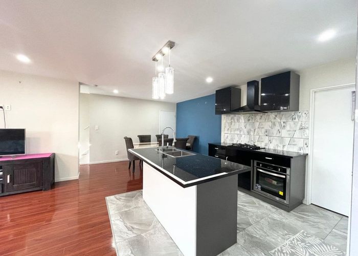  at 3/10 Lidcombe Place, Avondale, Auckland City, Auckland