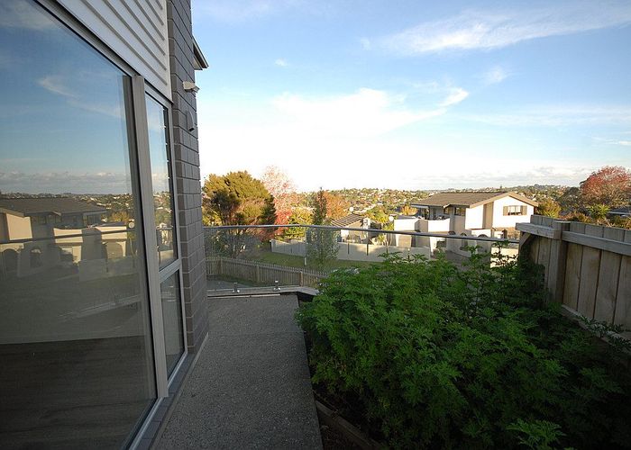  at 3 Thelma Crescent, Torbay, Auckland