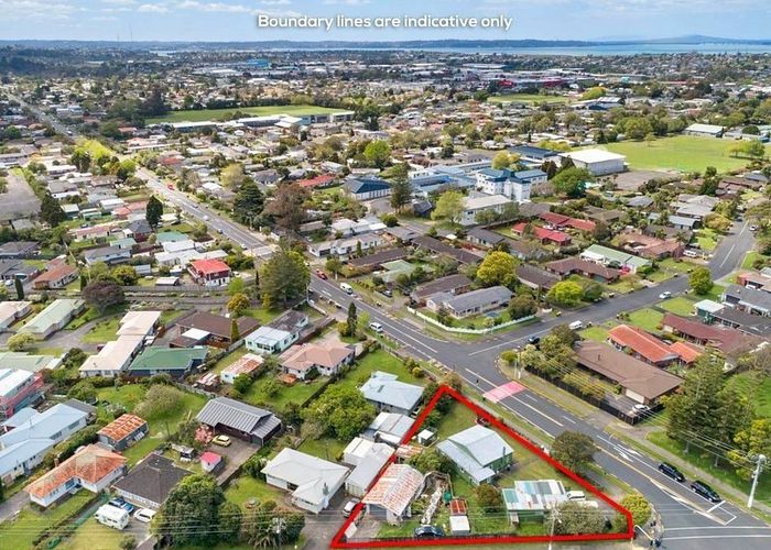  at 2 Rathgar Road, Henderson, Auckland