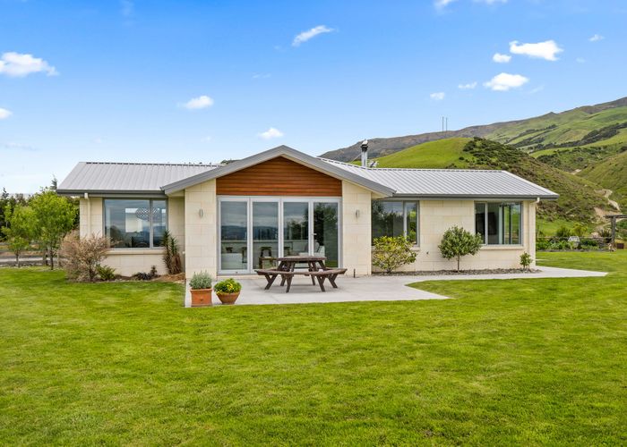  at 62 Back Road, Woodside, Outram