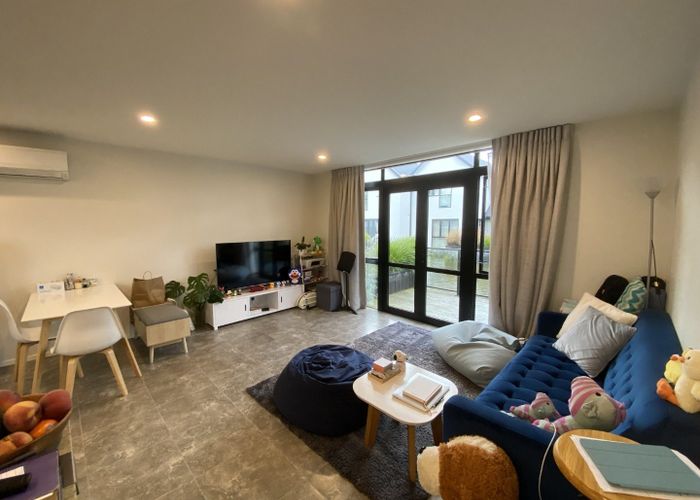  at 1/140 Office Road, Merivale, Christchurch City, Canterbury